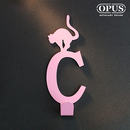 歐式鐵藝 當貓咪遇上字母<掛勾組>質感粉 壁飾掛鉤 英文字母拼字 OPUS 東齊金工