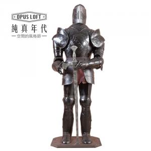 中世紀復古 暗黑盔甲劍士擺飾 餐廳民宿金屬工藝 戰士騎士盔甲鎧甲模型 KB-01 OPUS純真年代